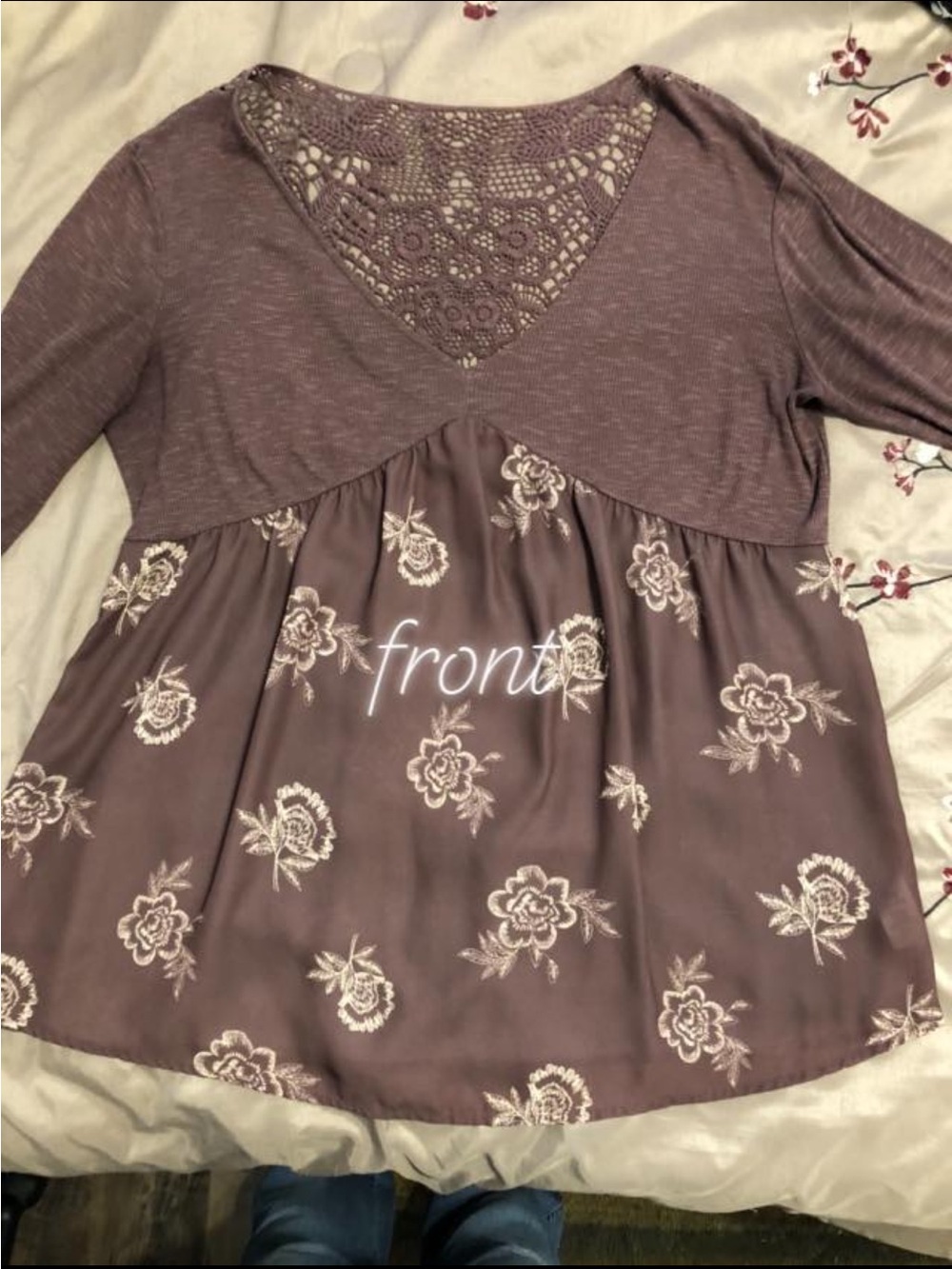 Women’s Lace-Back Floral Peplum Top - Mauve